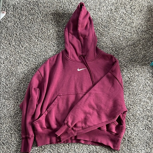 Nike Tops - Nike Women's Burgundy Hoodie